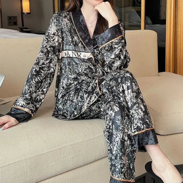 Button Light Luxury Lapel Velvet Pajamas Set