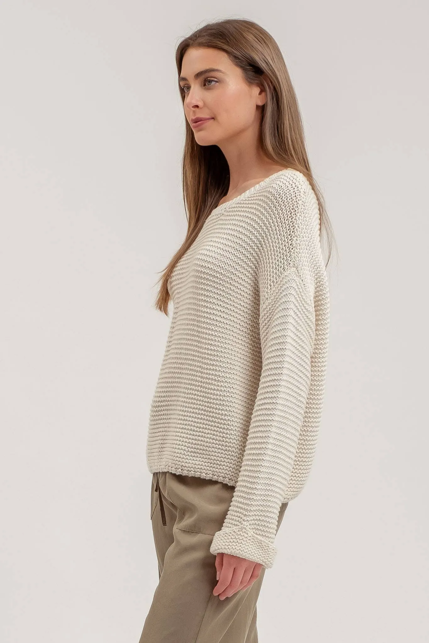 CHUNKY KNIT LONG CUFF SLEEVE PULLOVER SWEATER